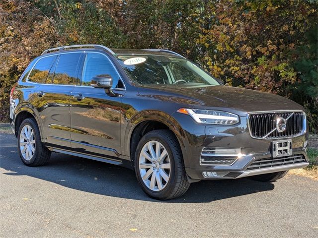 2016 Volvo XC90 T6 Momentum