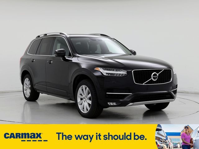 2016 Volvo XC90 T6 Momentum