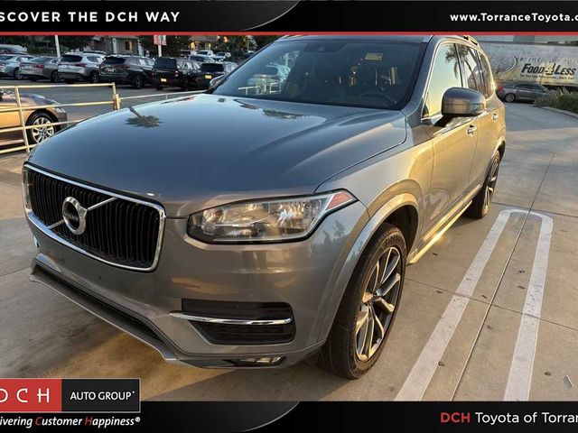 2016 Volvo XC90 T6 Momentum