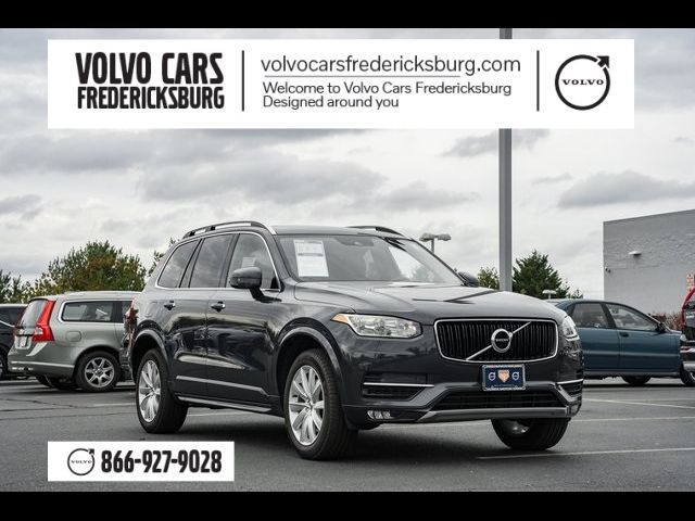 2016 Volvo XC90 T6 Momentum