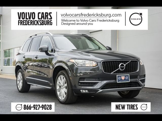 2016 Volvo XC90 T6 Momentum