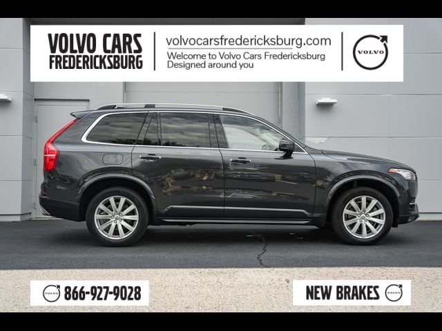 2016 Volvo XC90 T6 Momentum