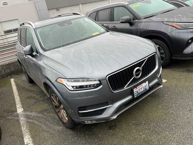 2016 Volvo XC90 T6 Momentum