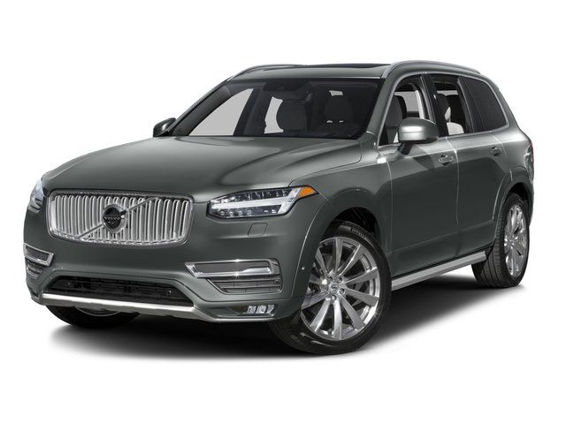 2016 Volvo XC90 T6 Momentum