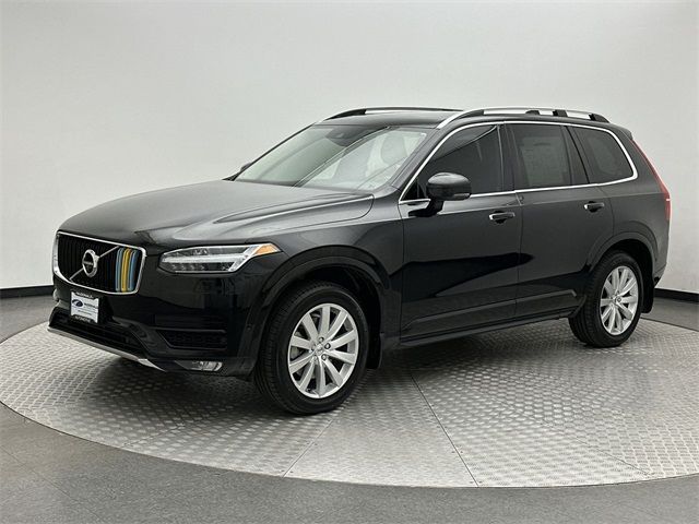 2016 Volvo XC90 T6 Momentum