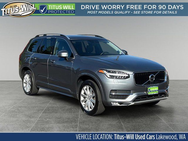 2016 Volvo XC90 T6 Momentum