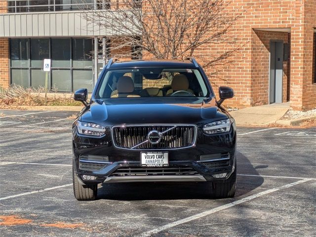 2016 Volvo XC90 T6 Momentum