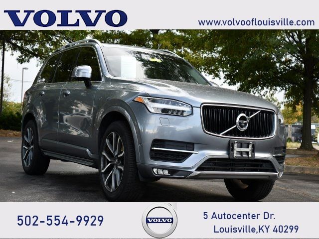 2016 Volvo XC90 T6 Momentum