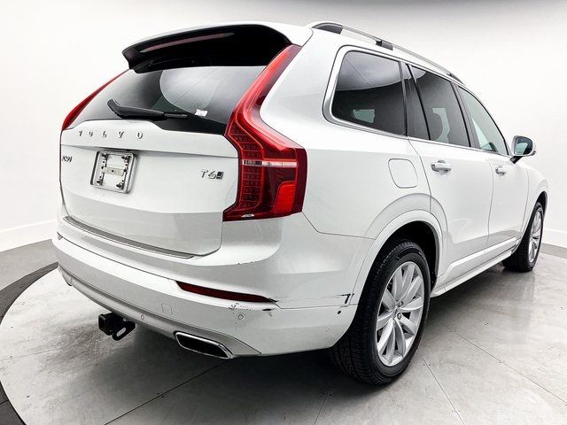 2016 Volvo XC90 T6 Momentum