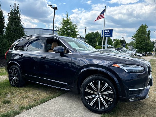 2016 Volvo XC90 T6 Momentum