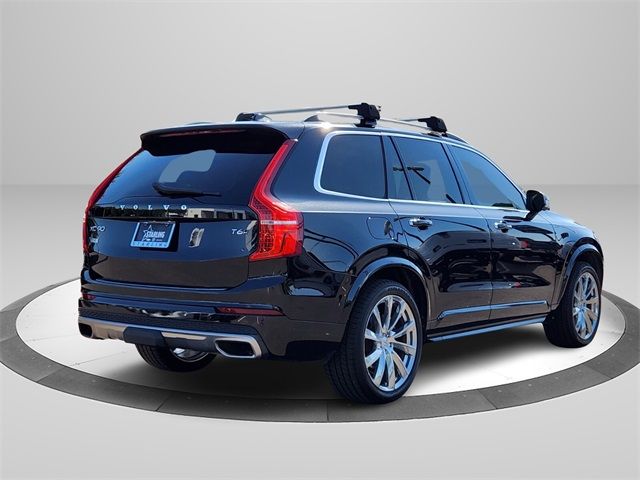 2016 Volvo XC90 T6 Momentum