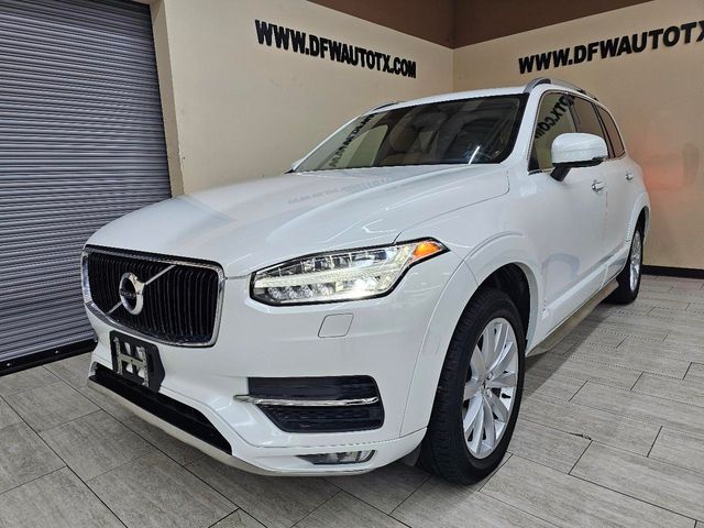 2016 Volvo XC90 T6 Momentum