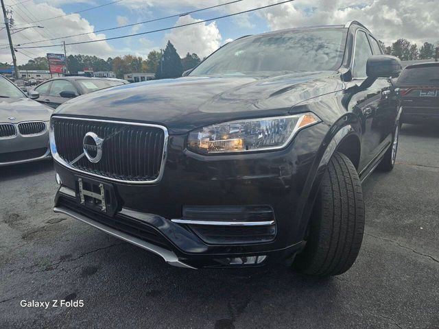 2016 Volvo XC90 T6 Momentum