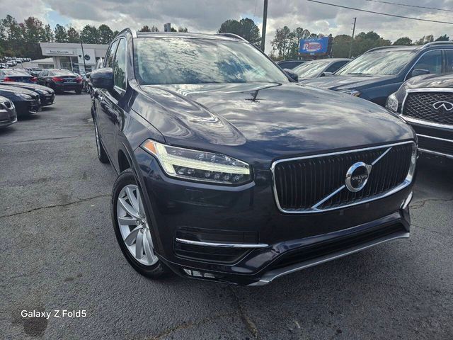 2016 Volvo XC90 T6 Momentum