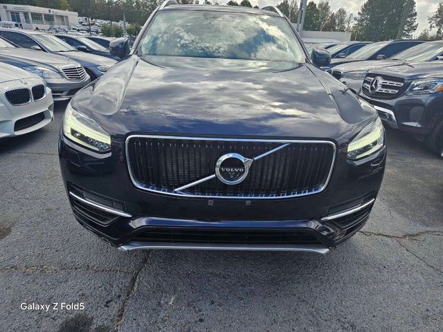 2016 Volvo XC90 T6 Momentum