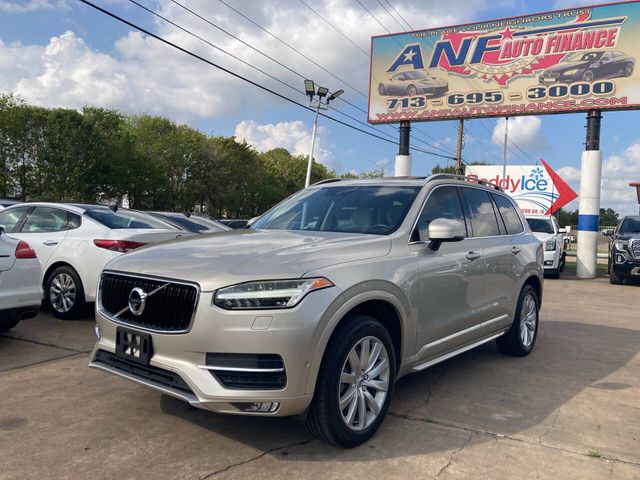 2016 Volvo XC90 T6 Momentum