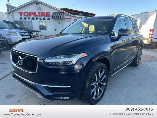 2016 Volvo XC90 T6 Momentum