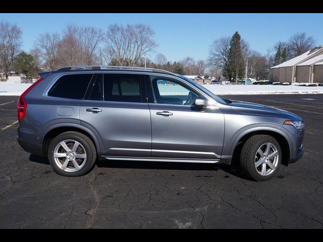 2016 Volvo XC90 Hybrid T8 Momentum