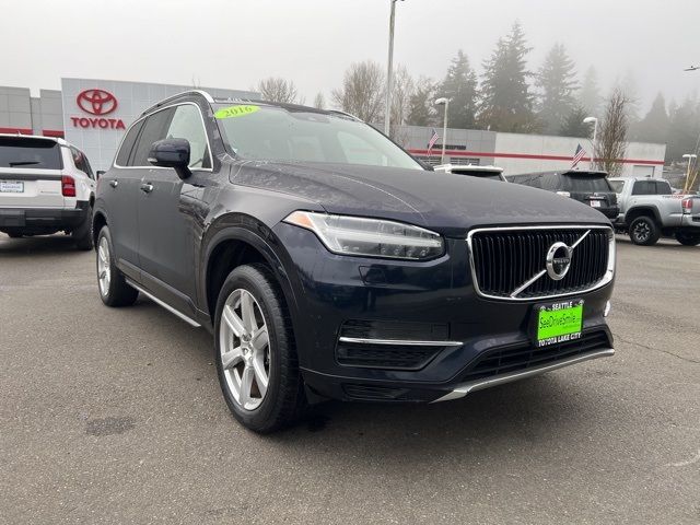 2016 Volvo XC90 Hybrid T8 Momentum