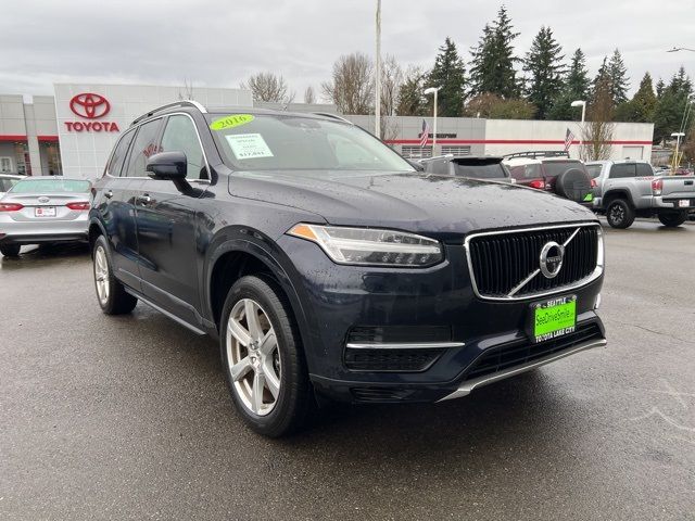 2016 Volvo XC90 Hybrid T8 Momentum