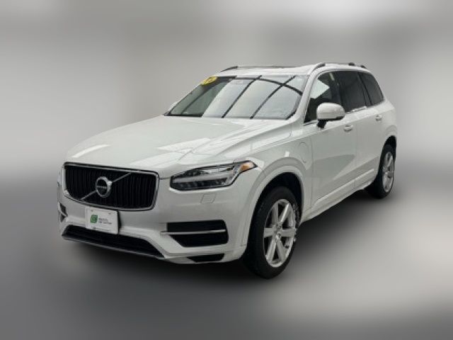 2016 Volvo XC90 Hybrid T8 Momentum