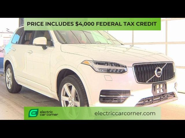 2016 Volvo XC90 Hybrid T8 Momentum