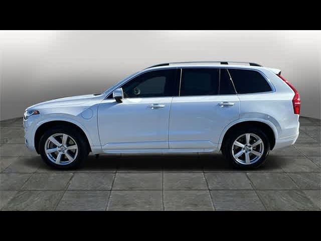 2016 Volvo XC90 Hybrid T8 Momentum