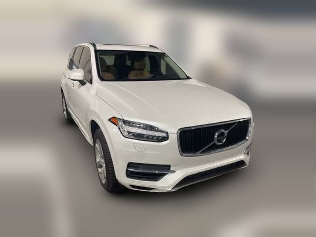 2016 Volvo XC90 Hybrid T8 Momentum