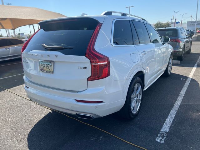 2016 Volvo XC90 Hybrid T8 Momentum