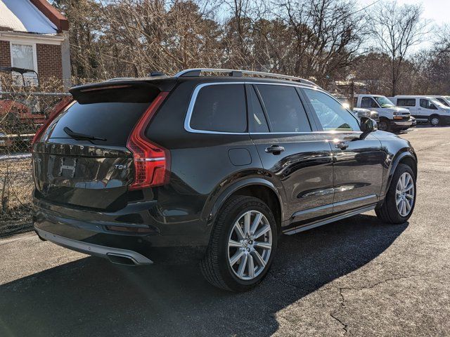 2016 Volvo XC90 Hybrid T8 Momentum