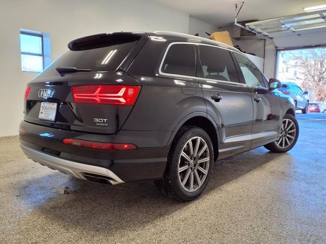 2017 Audi Q7 Premium Plus