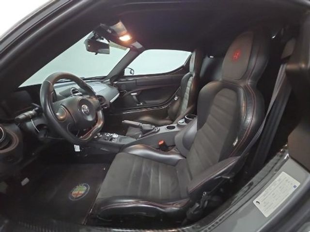 2017 Alfa Romeo 4C Base
