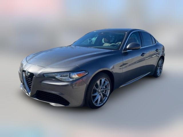 2017 Alfa Romeo Giulia Base