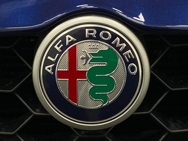 2017 Alfa Romeo Giulia Base