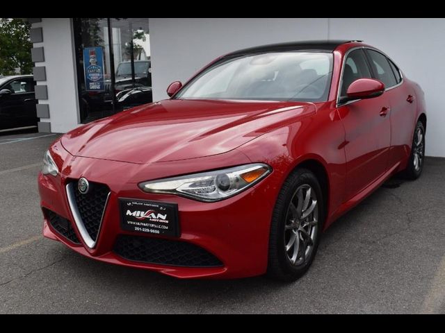 2017 Alfa Romeo Giulia Base