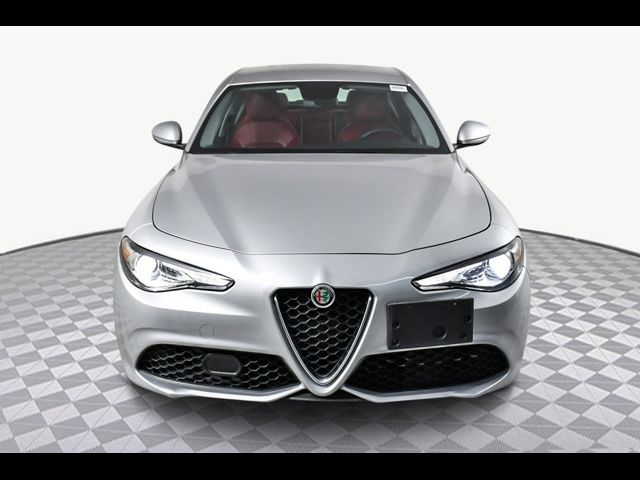 2017 Alfa Romeo Giulia Base