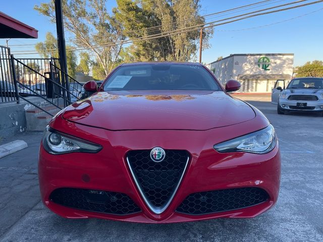 2017 Alfa Romeo Giulia Base