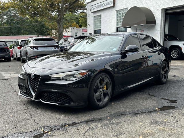 2017 Alfa Romeo Giulia Base