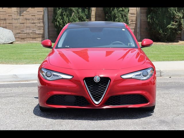 2017 Alfa Romeo Giulia Base