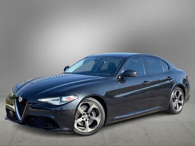 2017 Alfa Romeo Giulia Base