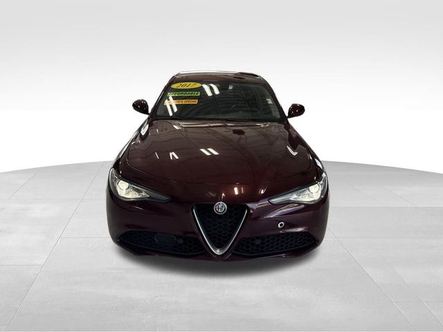 2017 Alfa Romeo Giulia Base