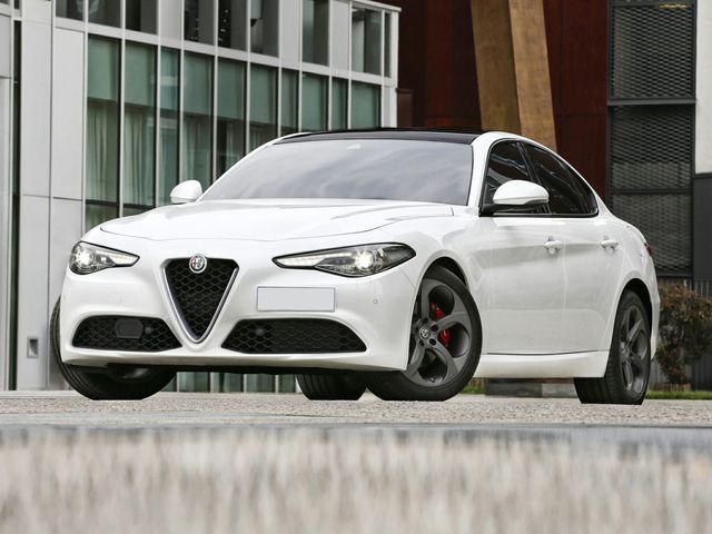 2017 Alfa Romeo Giulia Base