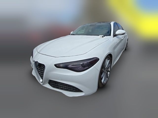 2017 Alfa Romeo Giulia Base