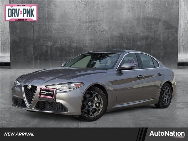 2017 Alfa Romeo Giulia Base