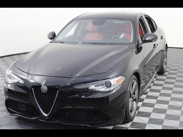 2017 Alfa Romeo Giulia Base