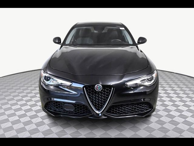 2017 Alfa Romeo Giulia Base