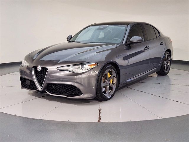 2017 Alfa Romeo Giulia Base