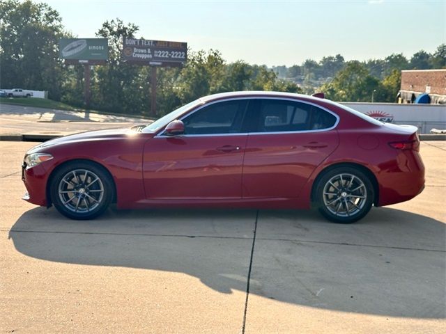 2017 Alfa Romeo Giulia Base