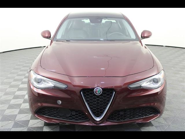 2017 Alfa Romeo Giulia Base
