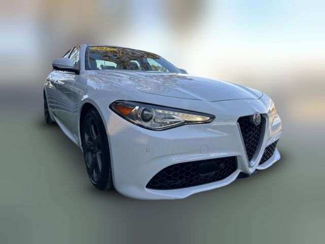 2017 Alfa Romeo Giulia Base